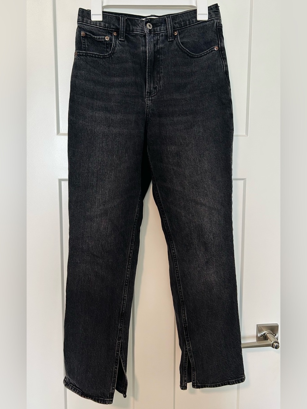 Abercrombie Curve Love Ultra High Rise 90s Straight Black 27/4